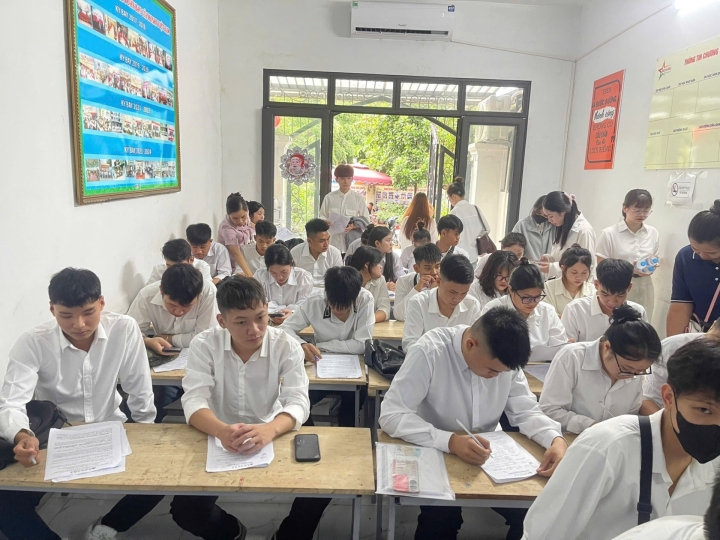 Sáng nay ngày 02/07/2025 Trường Đại học Kiến Quốc Đài Loan phỏng vấn học sinh kỳ bay T9/2025