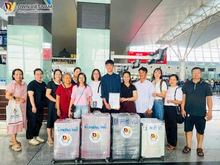 TIỄN BAY CÁC EM DU HỌC NGHÊ CHLB ĐỨC NGHÀNH TRỢ LÝ NHA KHOA XUẤT CẢNH NGÀY 16 THÁNG 09 NĂM 2025